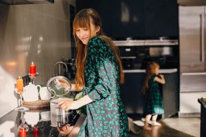 Say goodbye to the dish rack in the sink: this new space saving trend keeps your kitchen neat, tidy, and clutter free